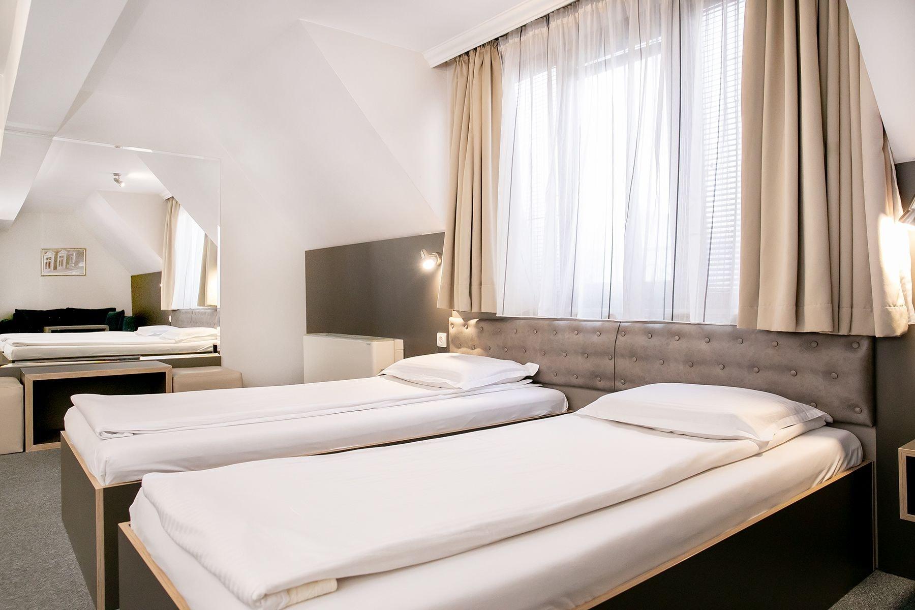 Niky Hotel 3*